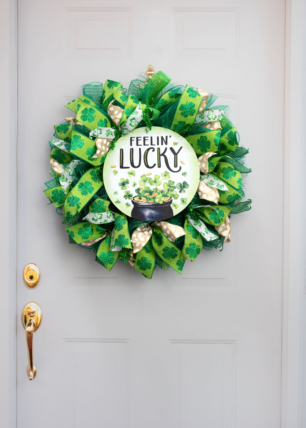 12" Round Metal Sign: Glittered Feeling Lucky detail photo 4