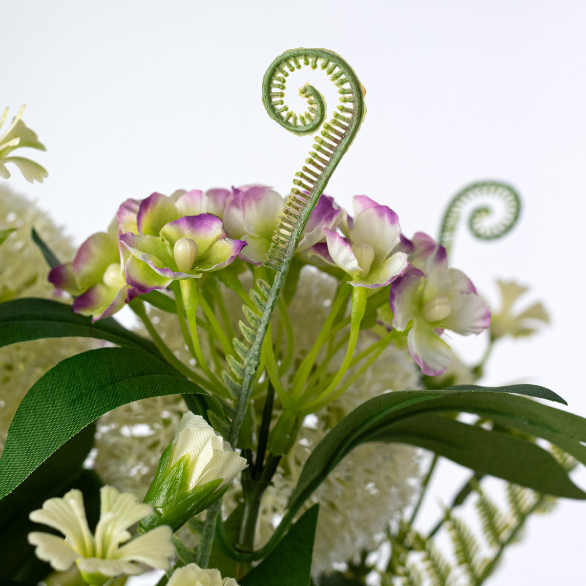 21" Ball Hydrangea & Fern Bush: Cream (12 Stem) detail photo 4