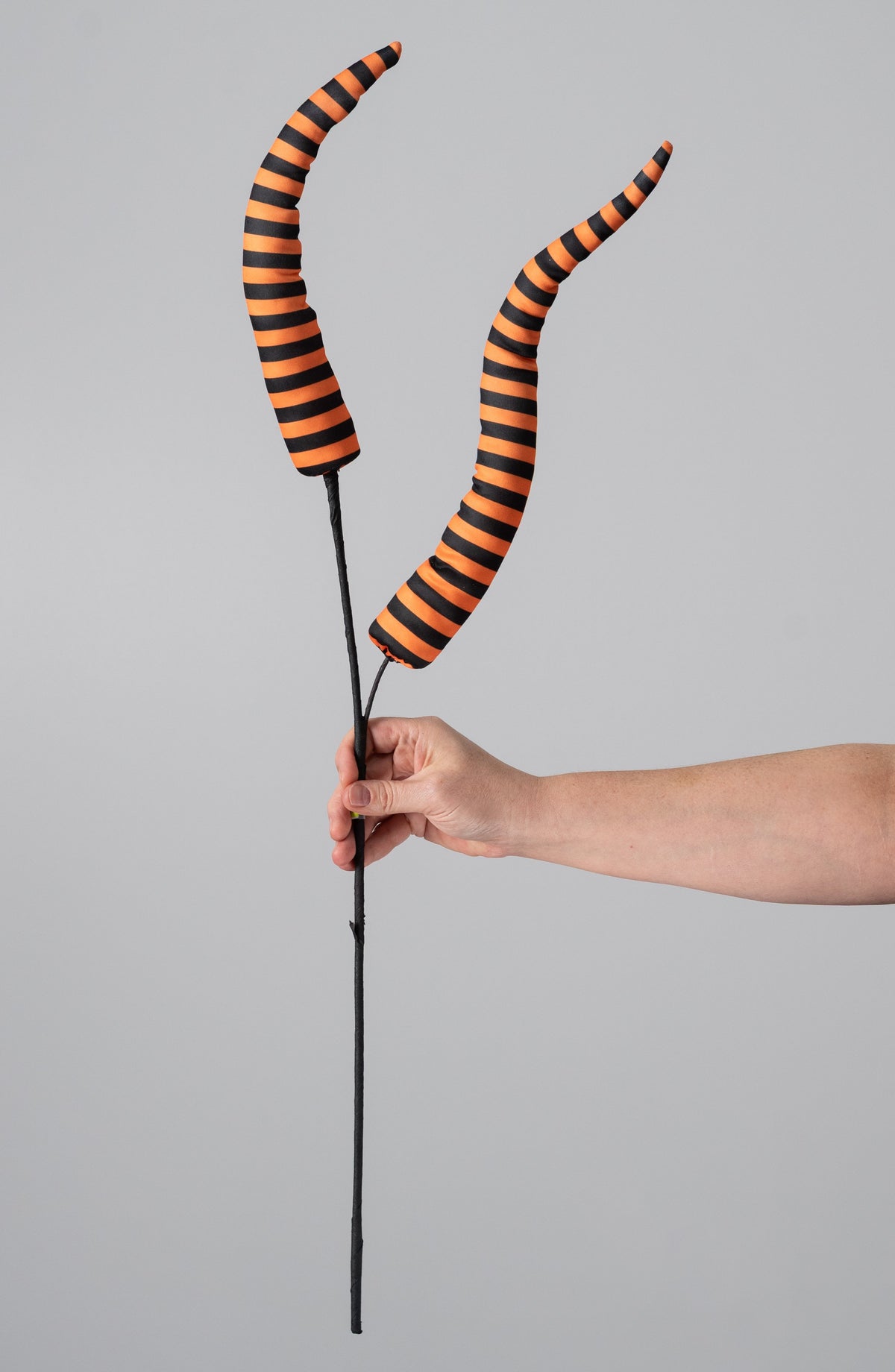 30" Stripe Fabric Horn Spray: Black & Orange detail photo 3