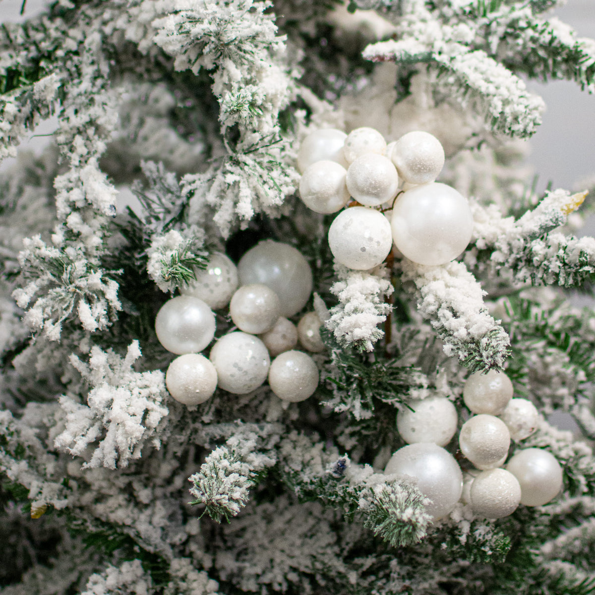 8" Assorted Ball Picks: White (24) detail photo 5