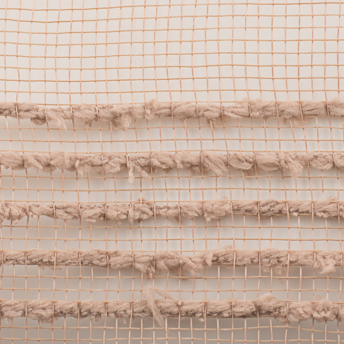 10" Border Stripe Snowdrift Mesh: Natural detail photo 3