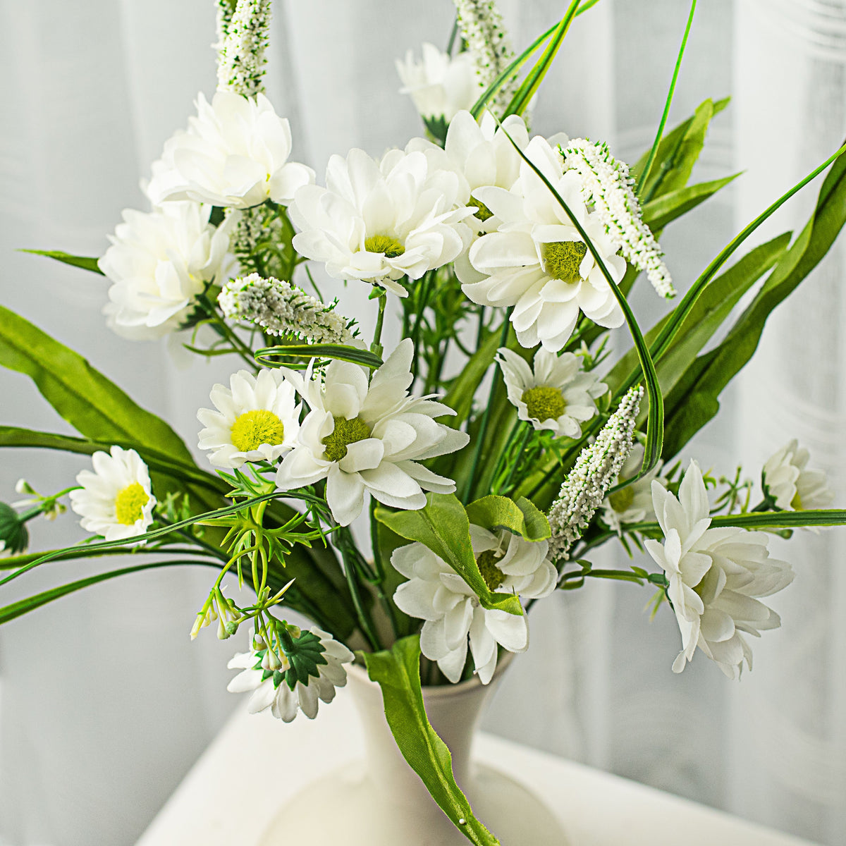 18" Daisy & Astilbe Bush: Cream Item Number: 30632CM