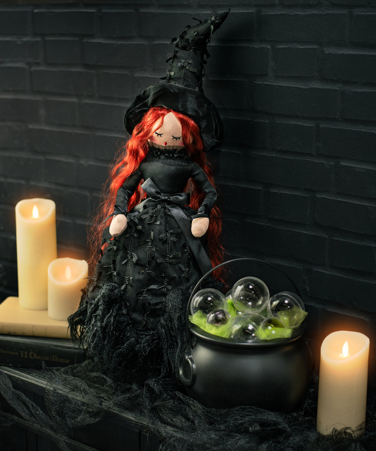 24" Deluxe Standing Scarlett Witch detail photo 6