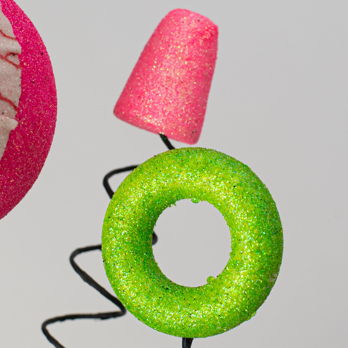 24" Eyeballs & Gumdrop Spray: Fuchsia Pink, Lime & Orange detail photo 4
