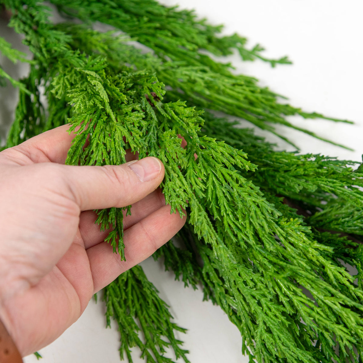 6' Faux White Cedar Garland detail photo 4