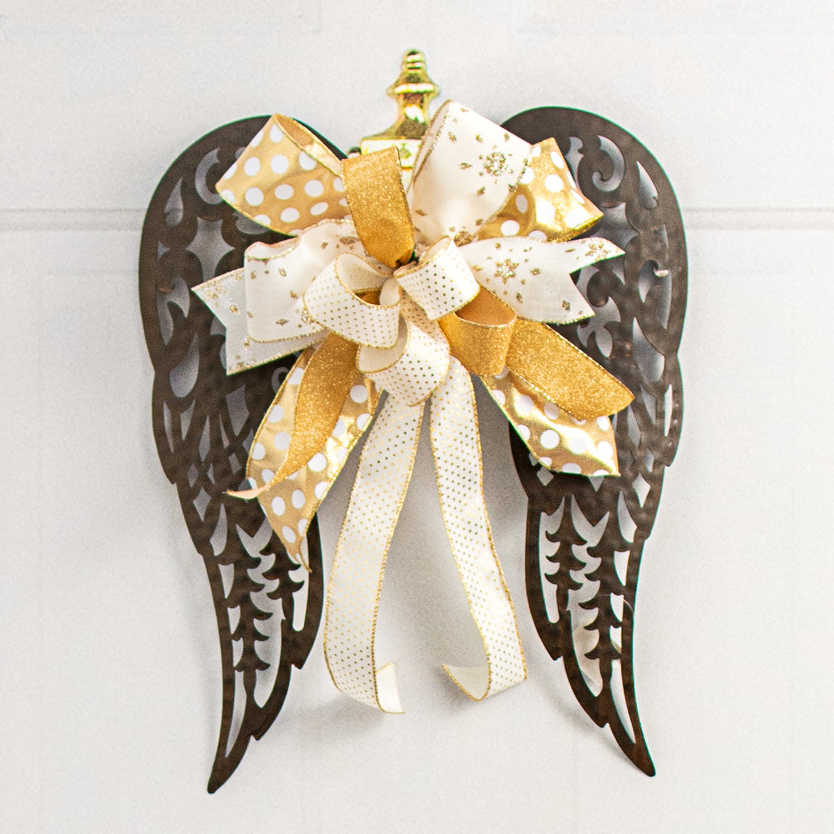 18" x 14.5" Filigree Angel Wings: Antique Rust Lifestyle Photo