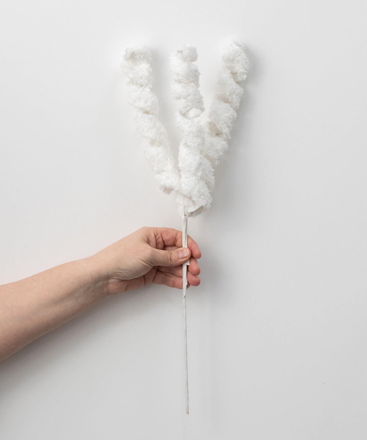 19" Fuzzy Fabric Ribbon Curls Spray: Iridescent White detail photo 3