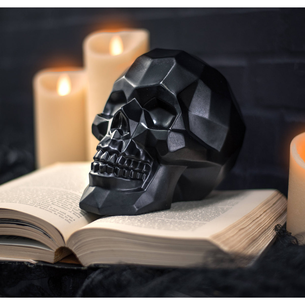 6" Geometric Skull: Black Lifestyle Photo