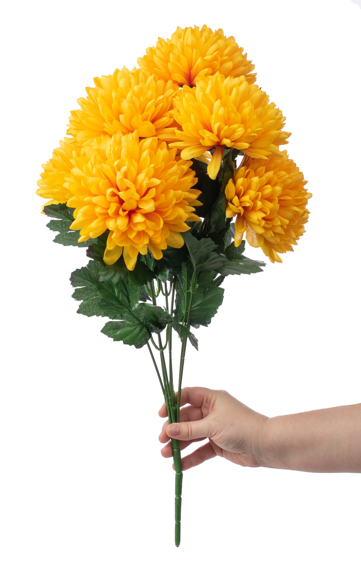 24" Giant Ball Mum Bush: Yellow (7 Stem) Lifestyle Photo