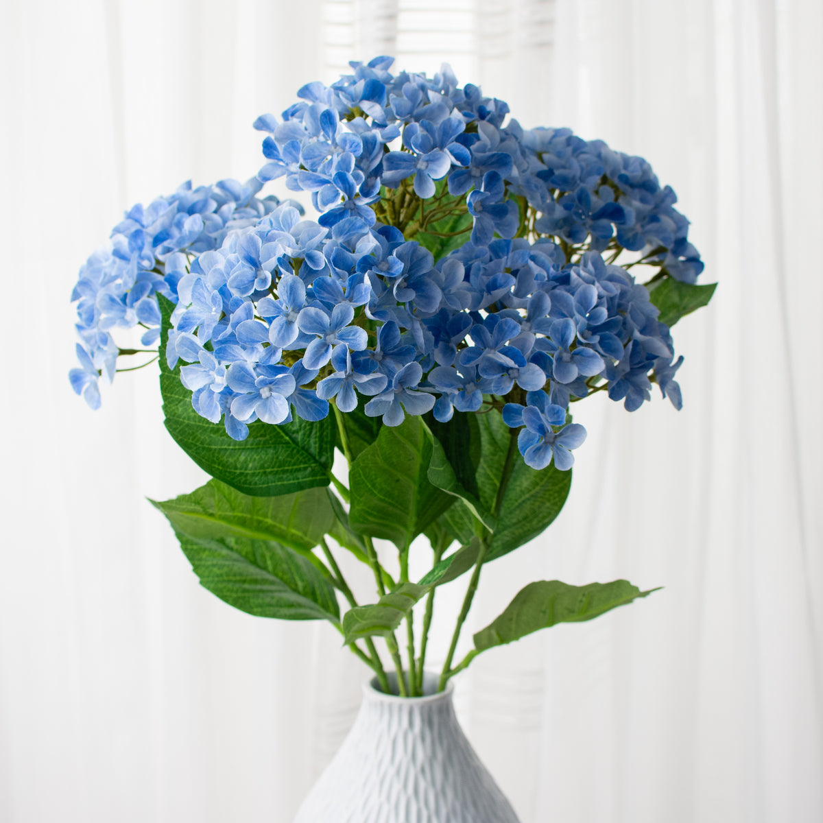 23" Hydrangea Bush: Blue detail photo 4