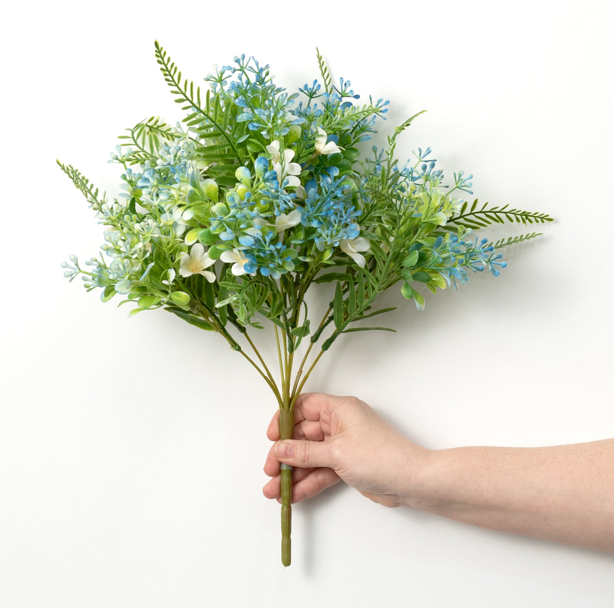 16" Plastic Leaves & Wildflowers Bush: Blue (9 Stem)