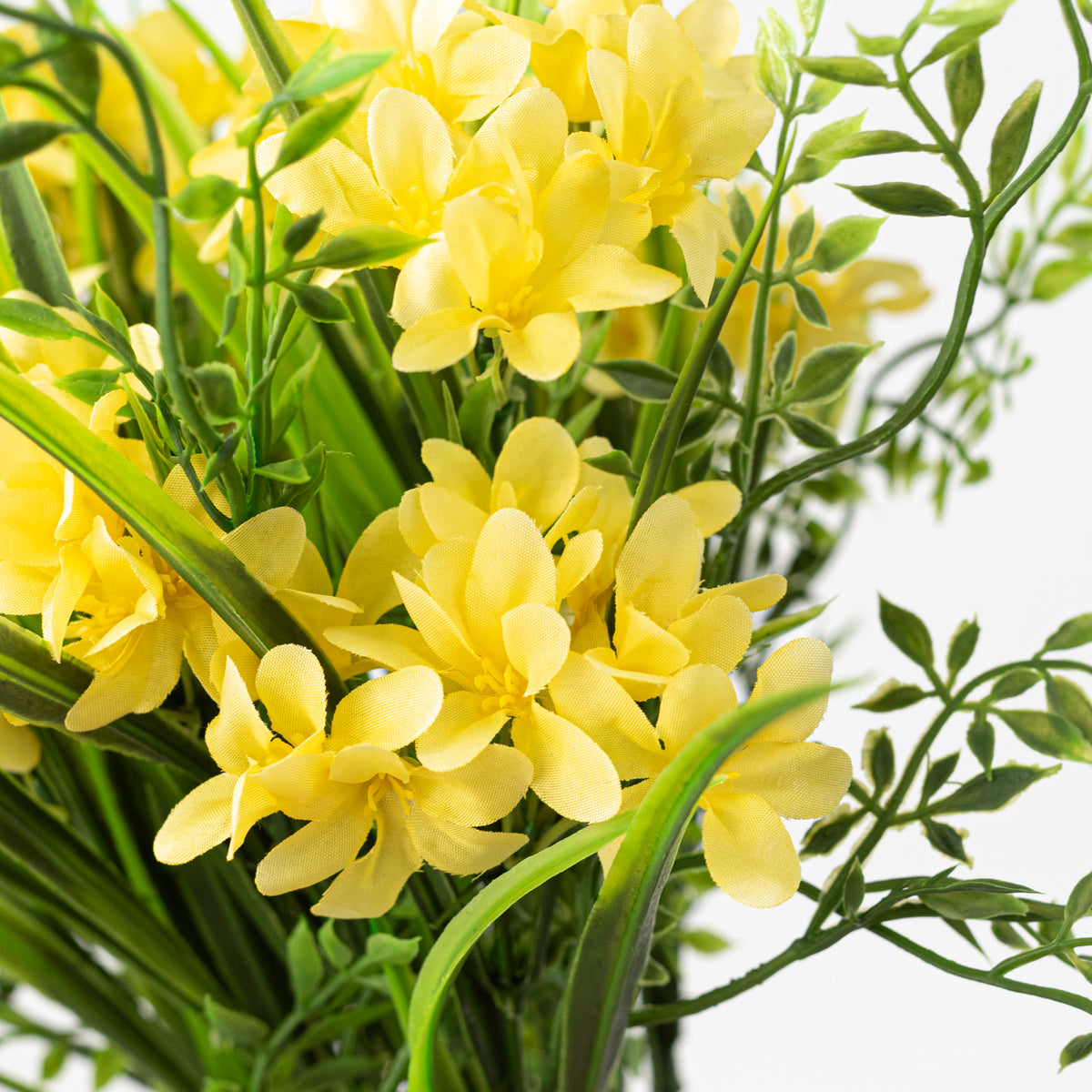 17" Wildflowers & Leaves Bush: Yellow (12 Stem)