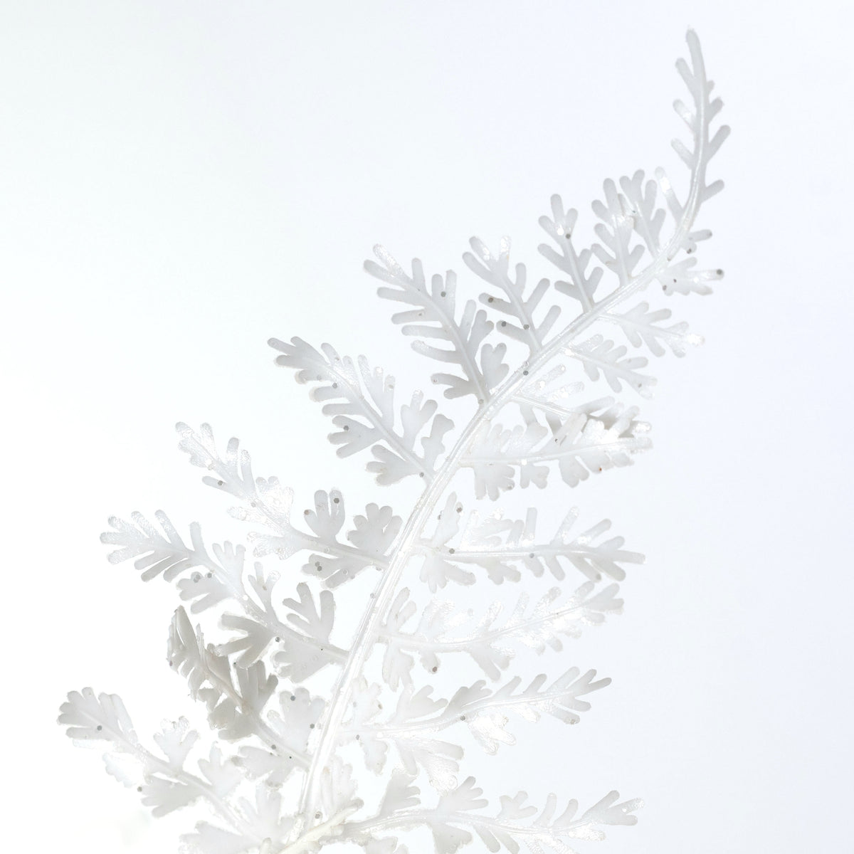 22" Glittered Fern Bush: White (5 Stem)