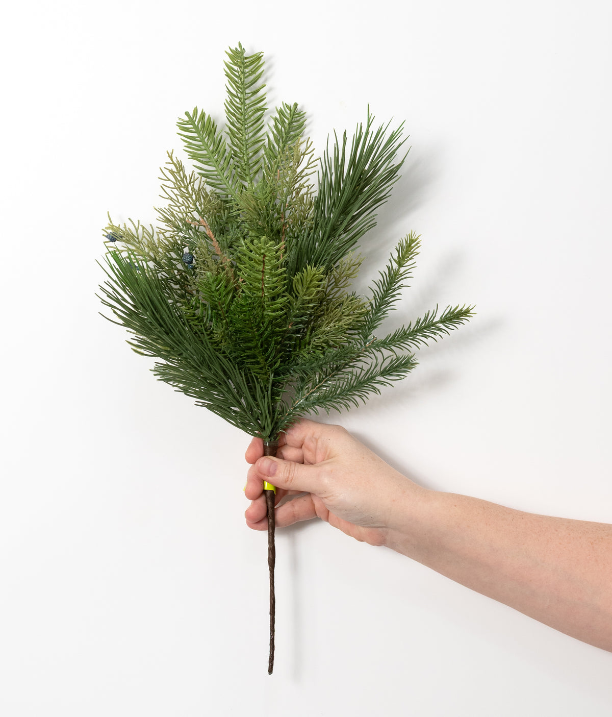 18" Belgium Pine Pick: Evergreen (7 Tips)