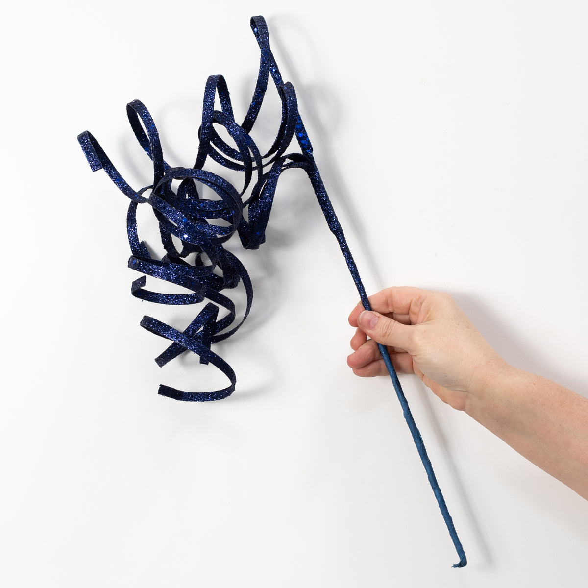 31" Curly Glitter Ribbon Spray: Navy Blue