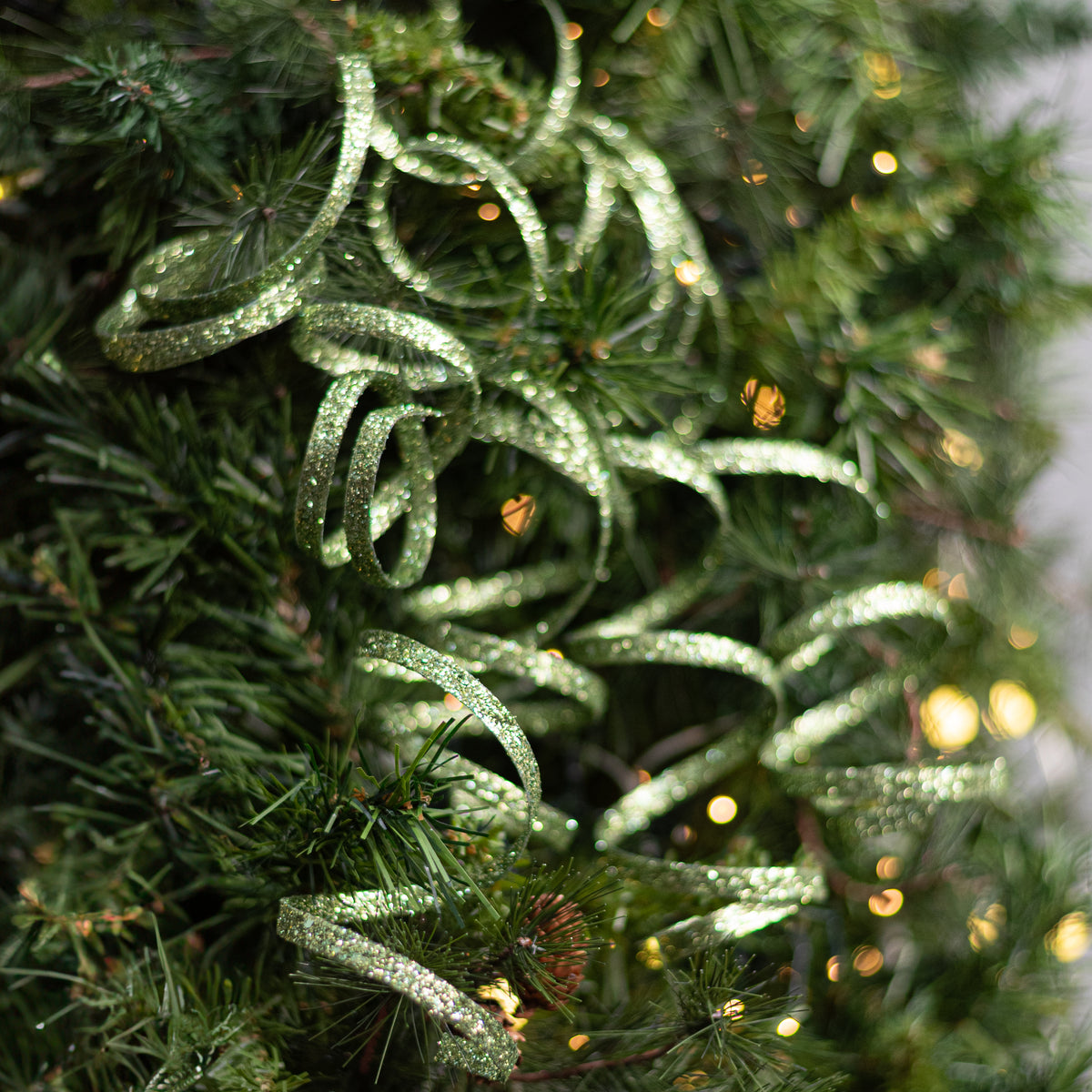 31" Curly Glitter Ribbon Spray: Lime Green