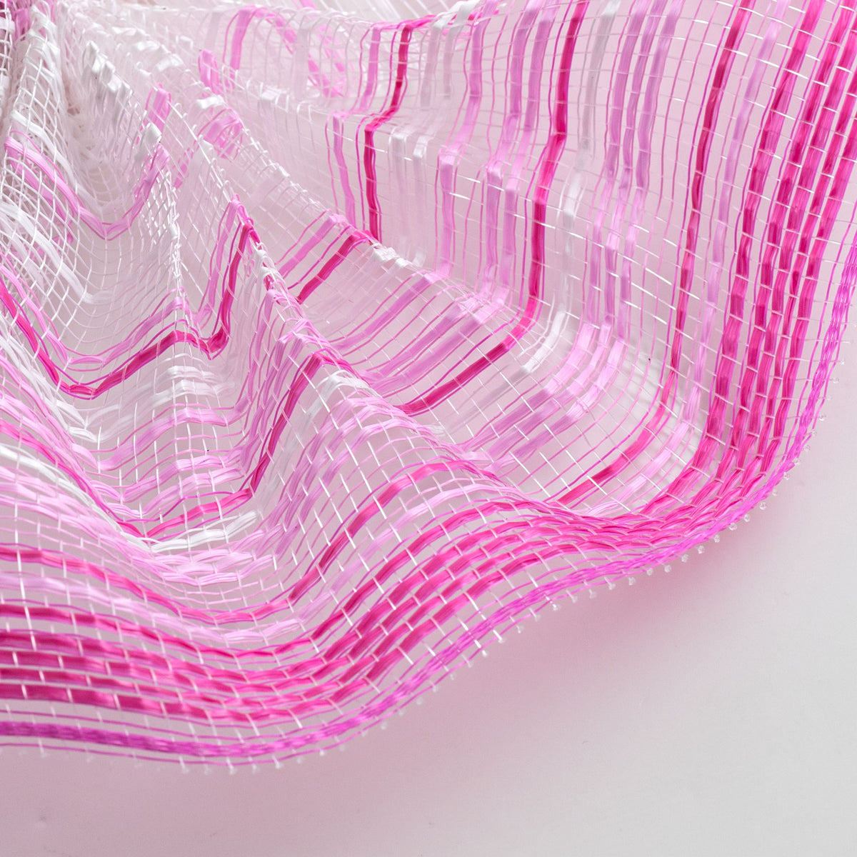 10" Vertical Wide Strip Ombré Mesh: Pinks & White