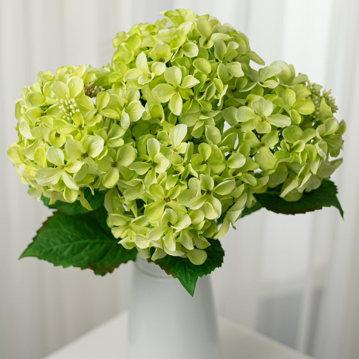 20" Hydrangea Bush: Green (5 Stem)