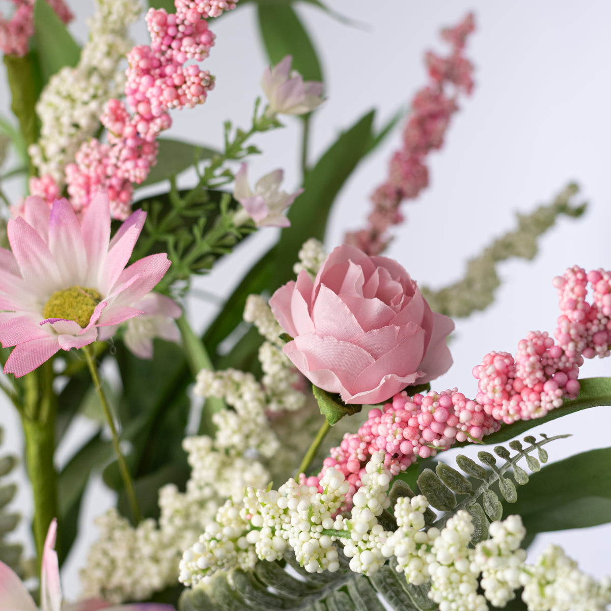 18" Mixed Heather & Daisy Bush: Pink