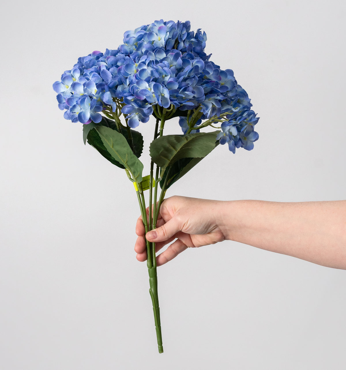 19" Hydrangea Bush: Blue (5 Stem)