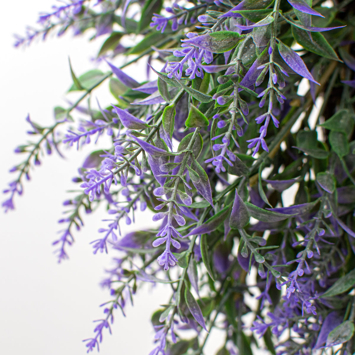 16" Lavender Wreath: Purple detail photo 3