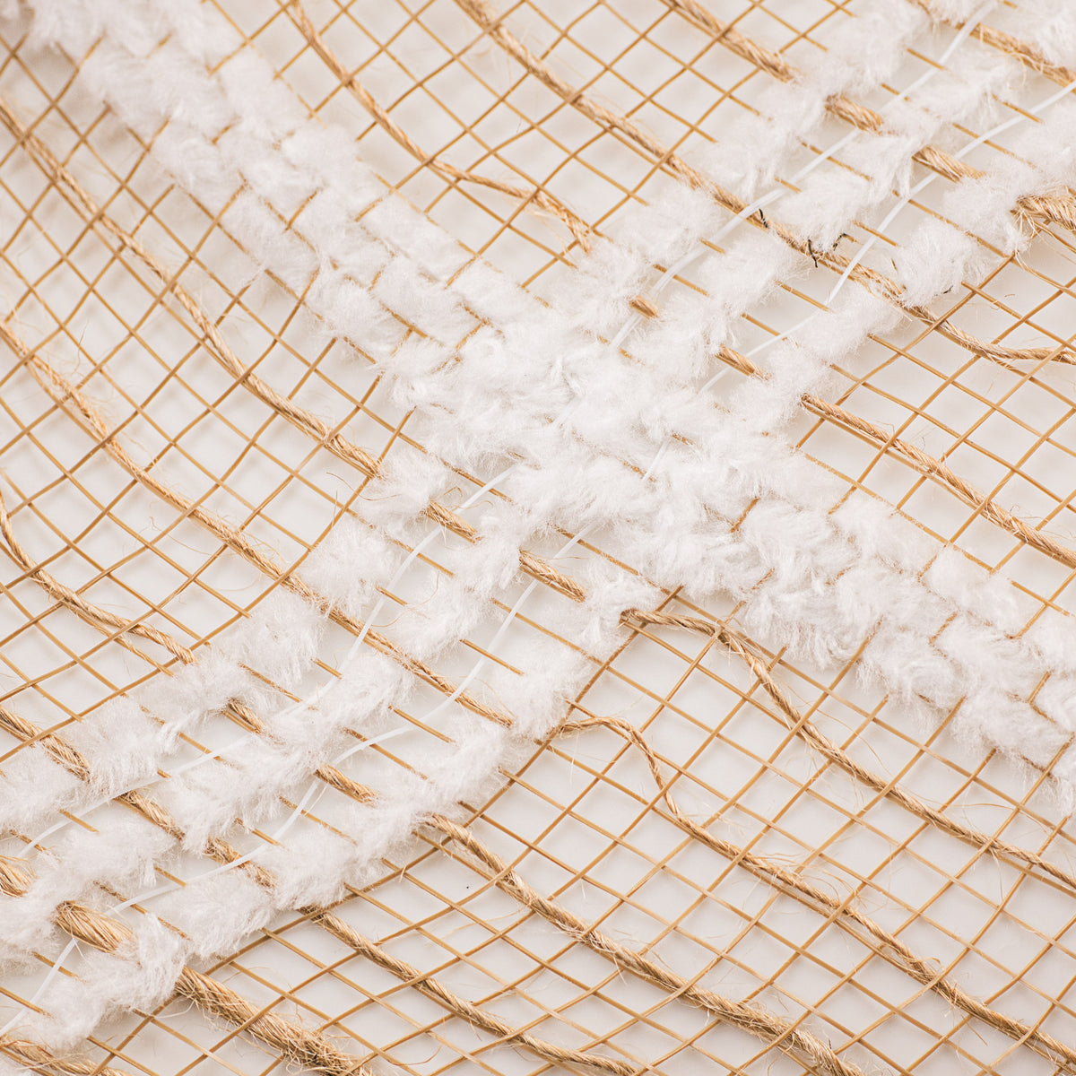 21" Magnolia Plaid Mesh: Natural & White detail photo 3