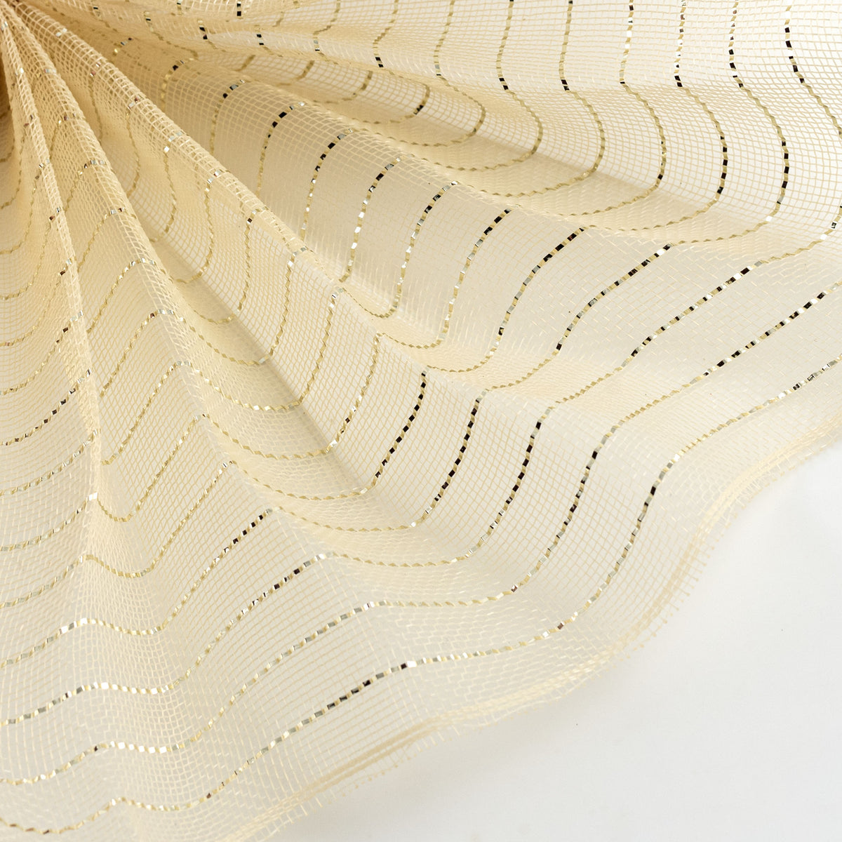 10" Metallic Fine Weave Deco Mesh: Champagne Gold Lifestyle Photo