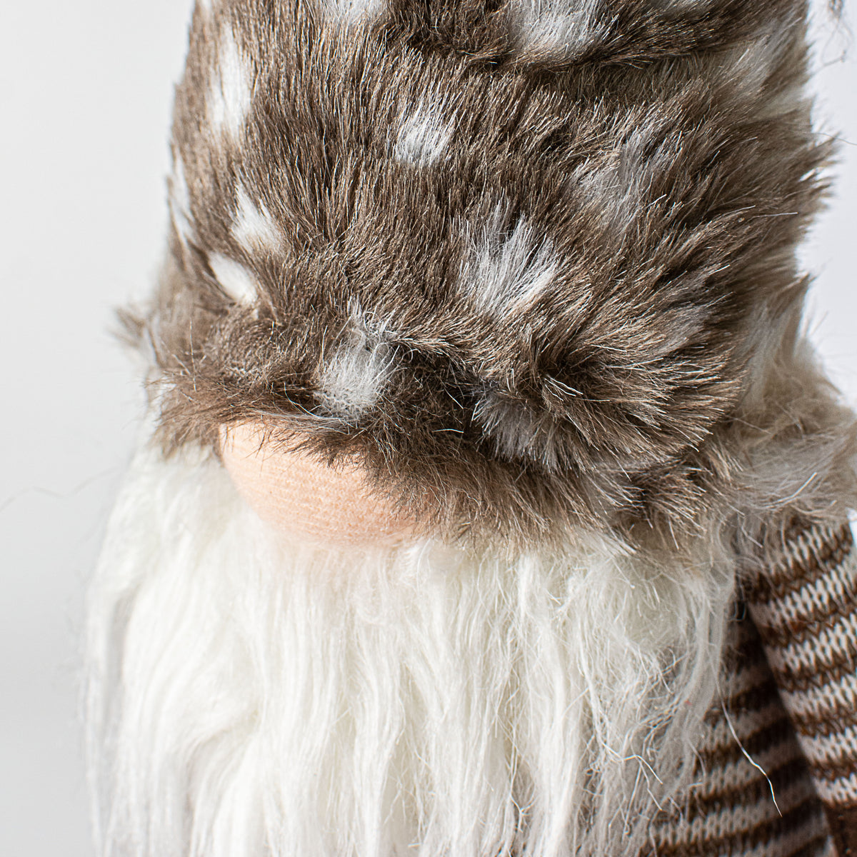 13" Natural Stripe & Faux Fur Sitting Gnome detail photo 4