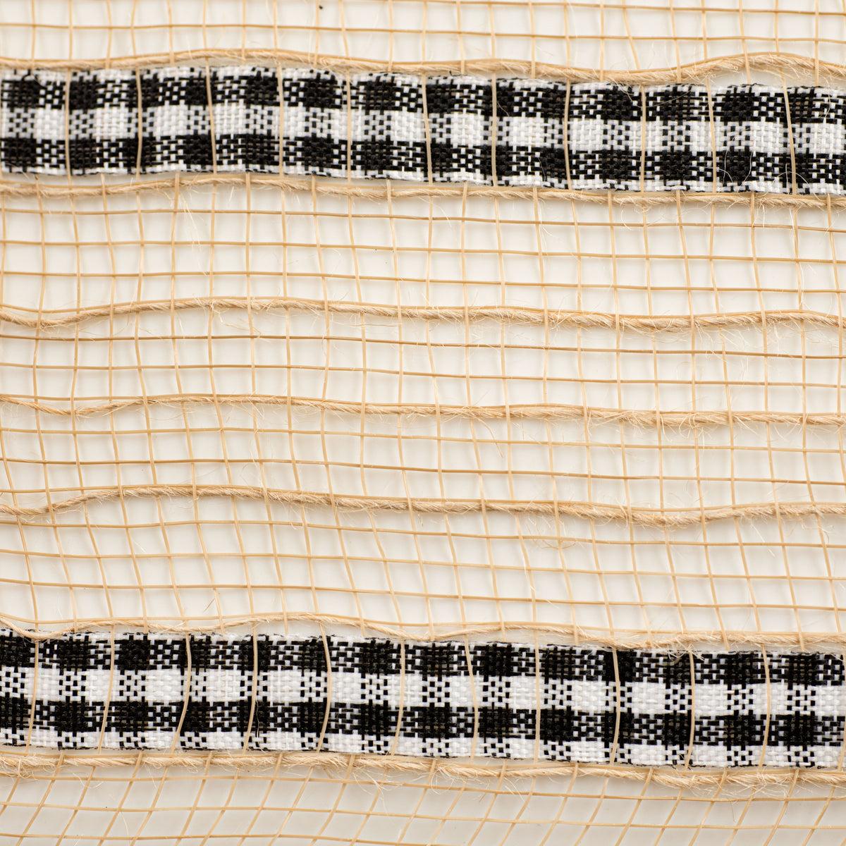 10" Patterned Mesh: Natural Jute & Buffalo Plaid Print detail photo 3