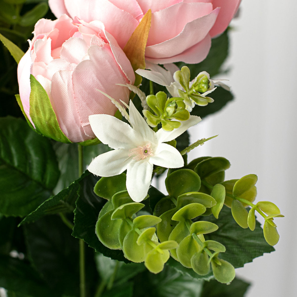 21" Peony Bush: Blush detail photo 4