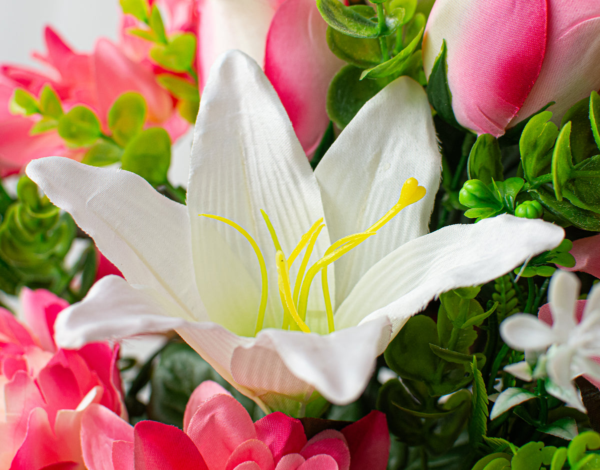 24" Peony, Dahlia, Lily, Rose Bush: Pink & Cream detail photo 4