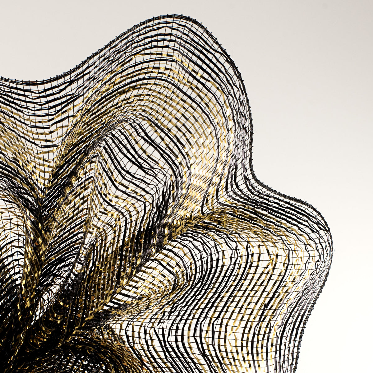 10" Poly Deco Mesh: Black & Gold Metallic Ombré Lifestyle Photo