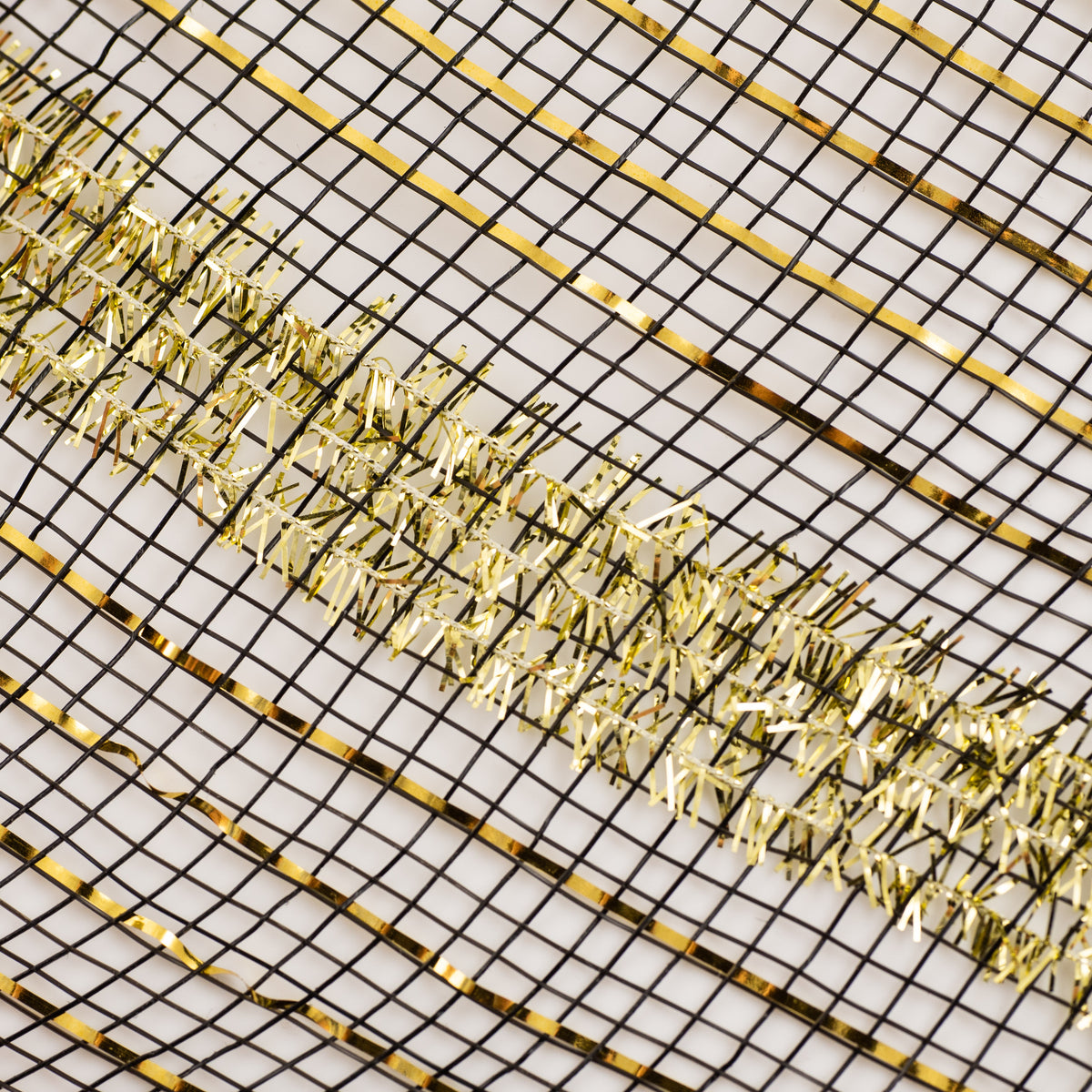 10" Poly Deco Tinsel Mesh: Black & Gold (10 Yards) detail photo 3