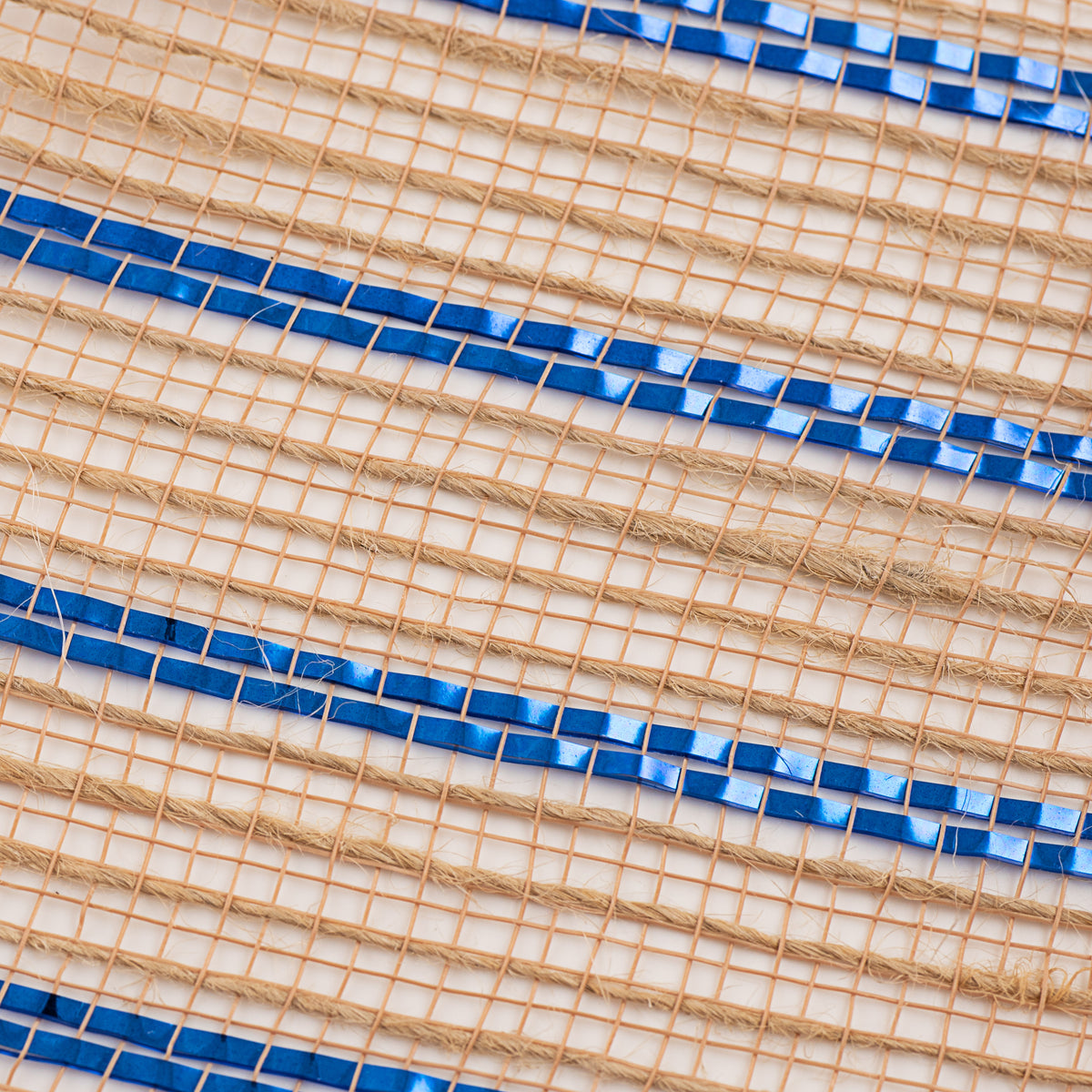 10" Poly Jute Deco Mesh: Natural & Royal Blue Metallic Stripe (10 Yards) detail photo 3