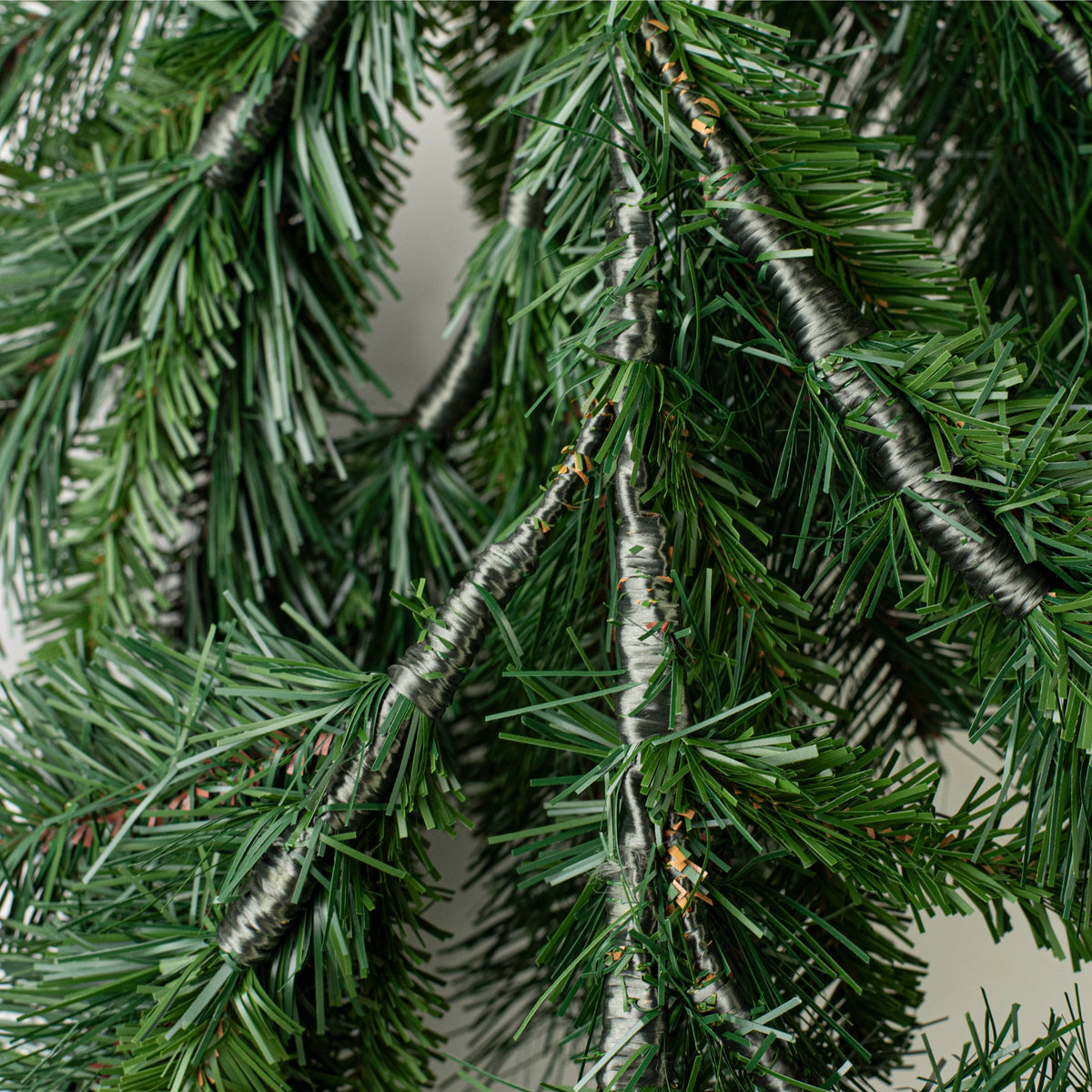 32" Princess Pine Teardrop (82 Tip) detail photo 4