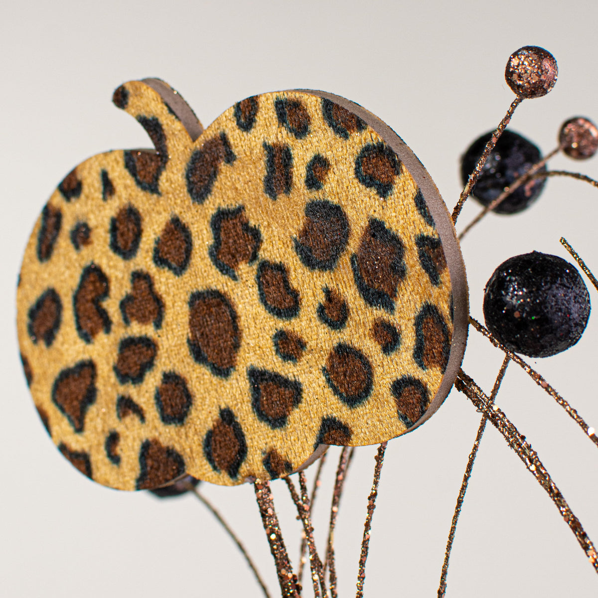 37" Pumpkin Ball Spray: Leopard Lifestyle Photo