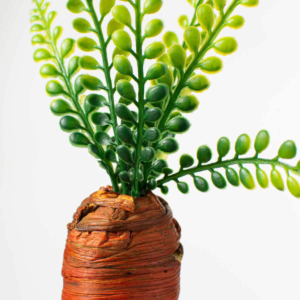 14" Raffia Carrot Pick Lifestyle Photo