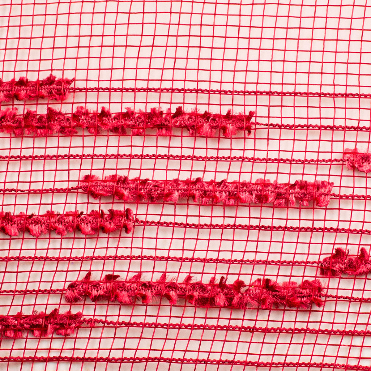 10" Random Double Drift Border Mesh: Red detail photo 3