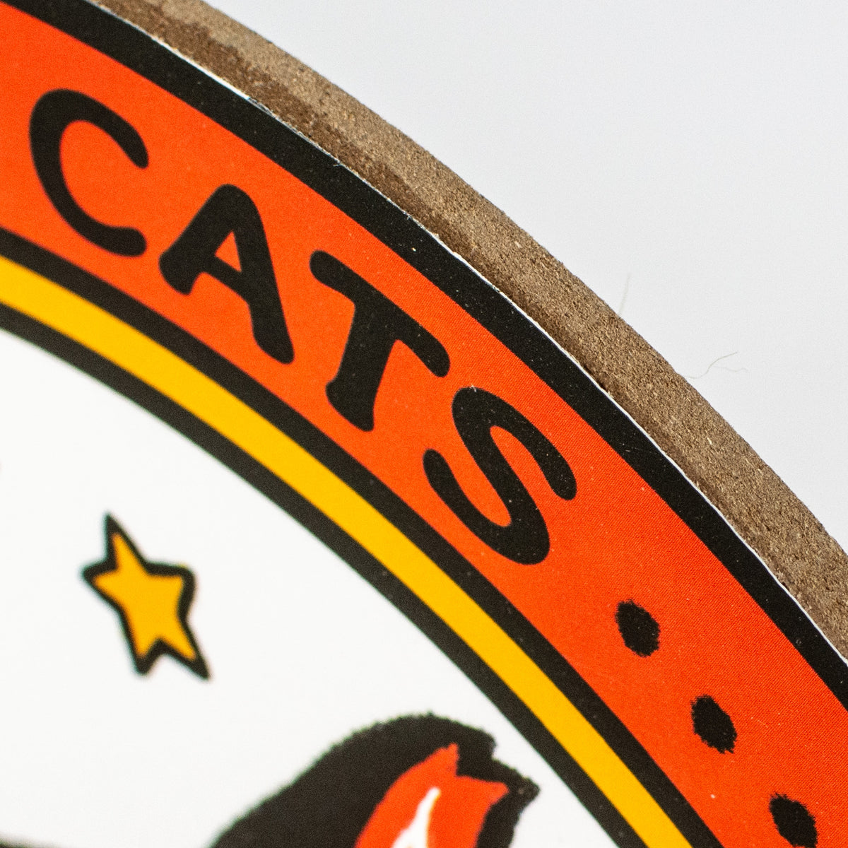 10" Round Wooden Sign: Vintage Scaredy Cats Welcome detail photo 3