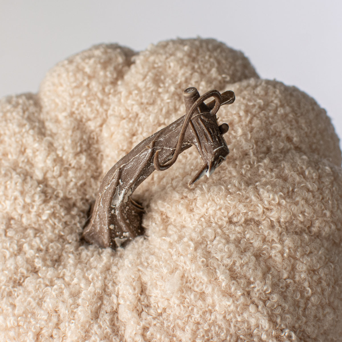 6" Shearling Pumpkin: Beige detail photo 3