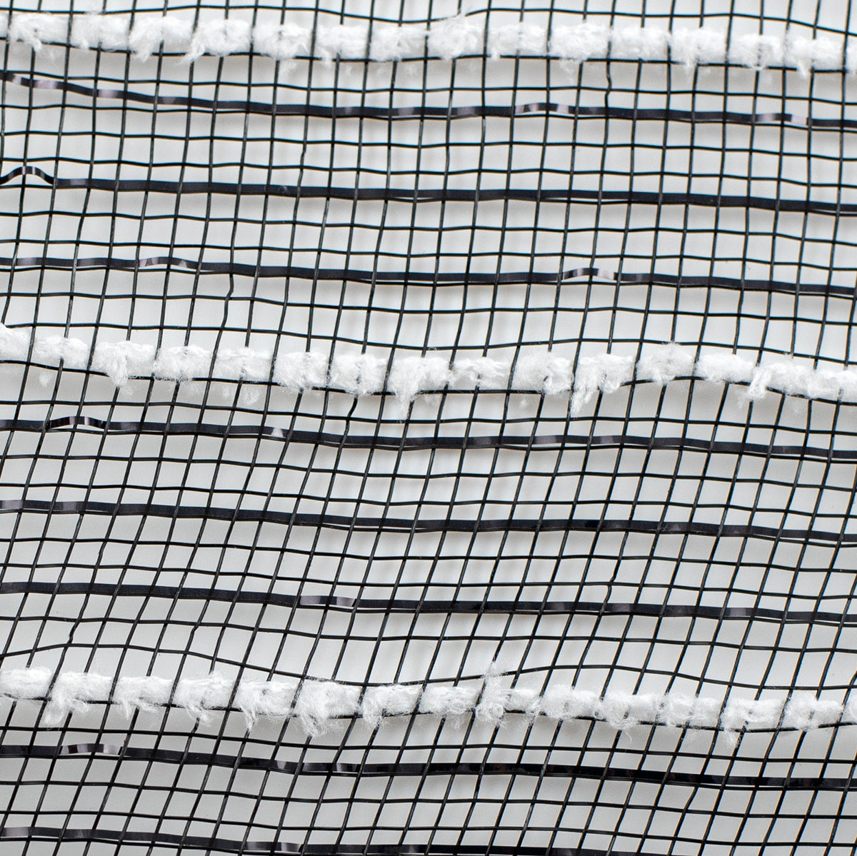 10" Snowdrift Deco Mesh: Black Foil & White detail photo 3