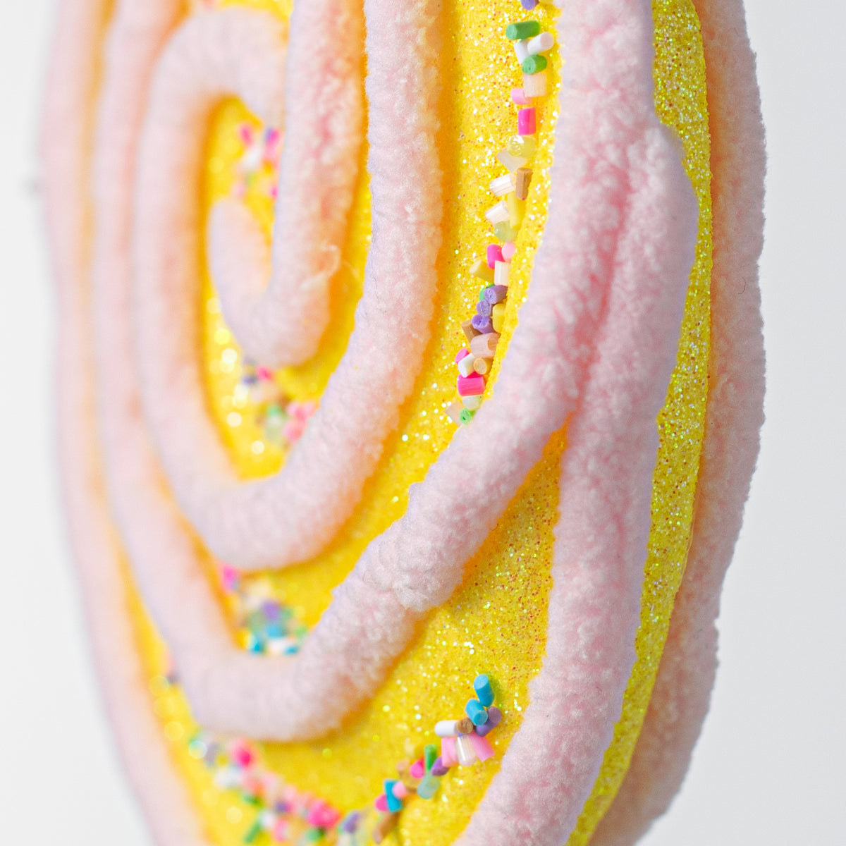 19" Sprinkle Lollipop Spray: Yellow & Pink Lifestyle Photo