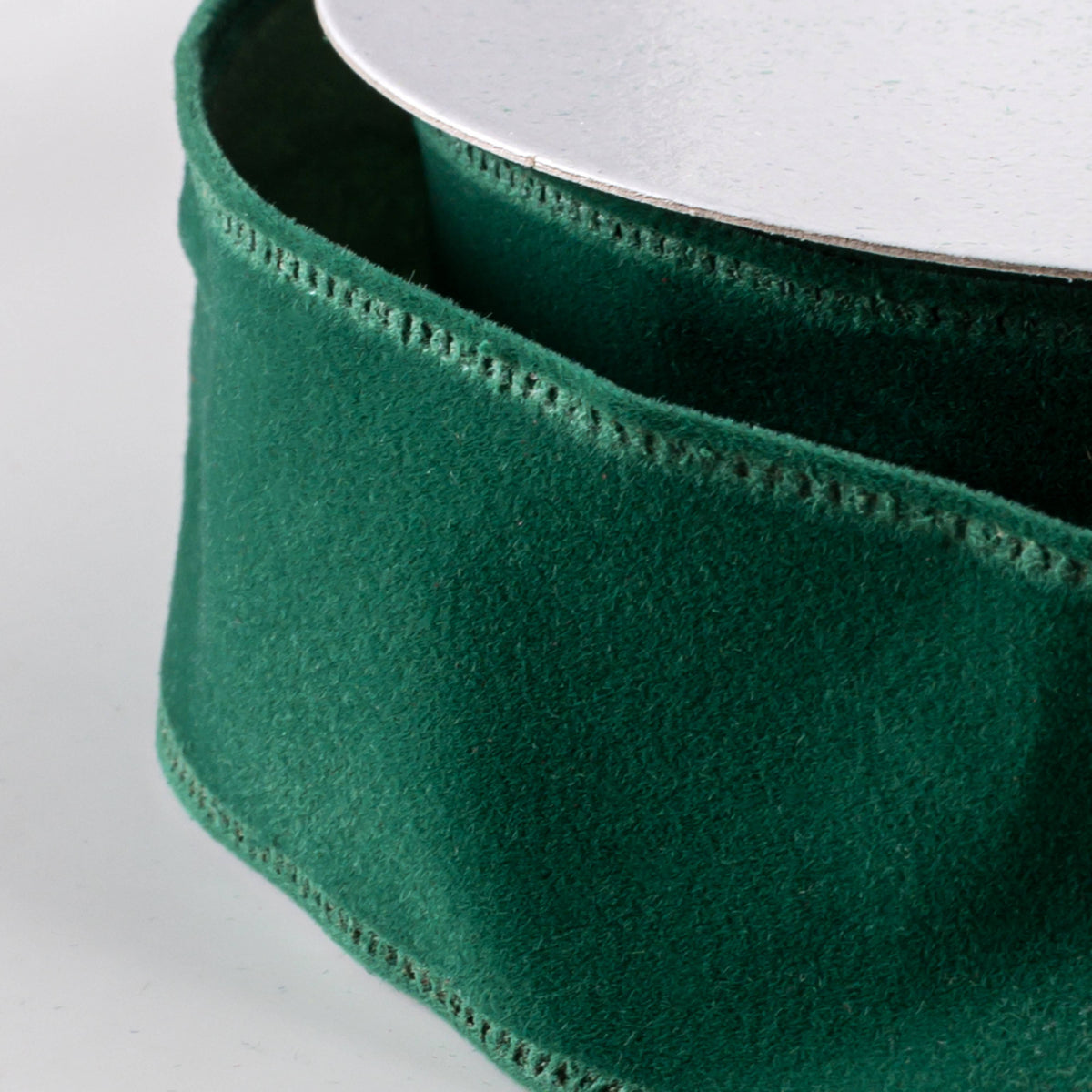 1.5" Value Velvet Ribbon: Emerald Green (10 Yards) detail photo 3
