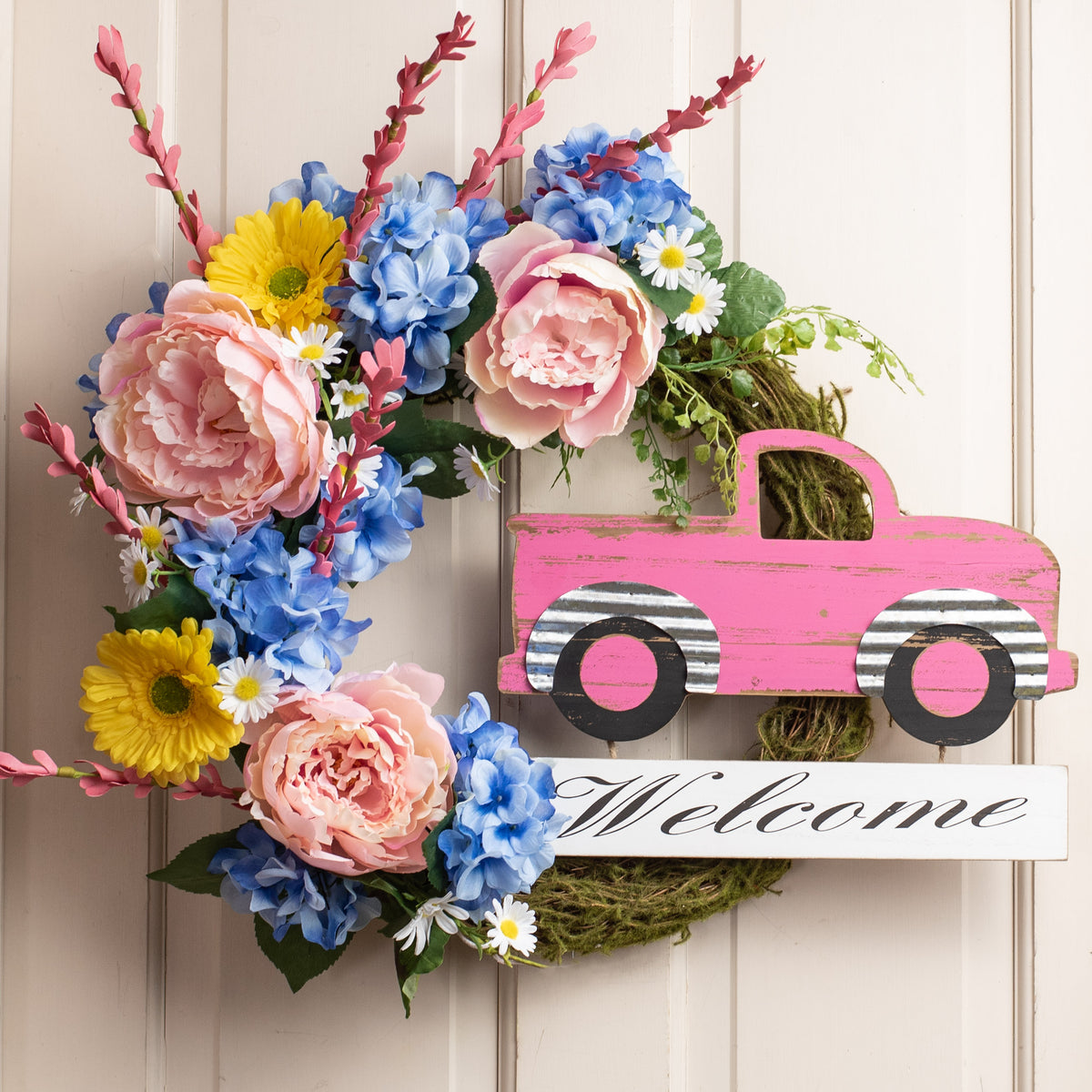 14" Wooden Old Truck Hanger Lifestyle Photo