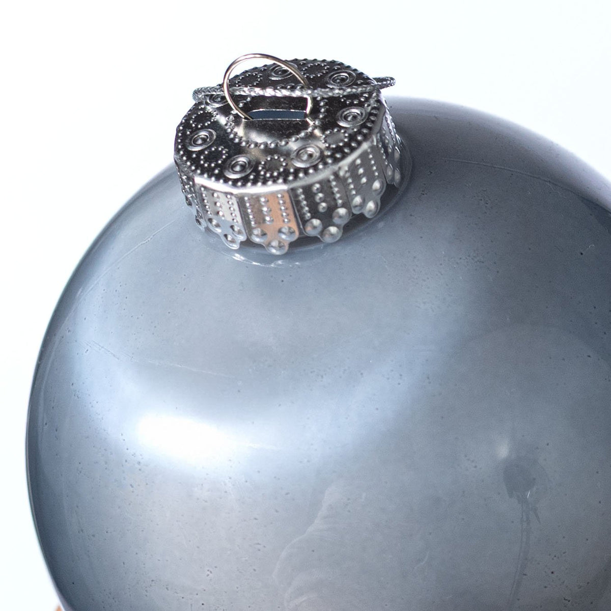 100mm Lacquered Glass-Look Shatterproof Ornament: Grey detail photo 3