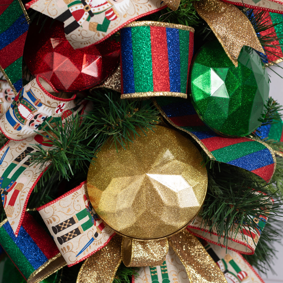 120mm Faceted Flat Round Gem Ornament: Glitter Inside Gold Lifestyle Photo