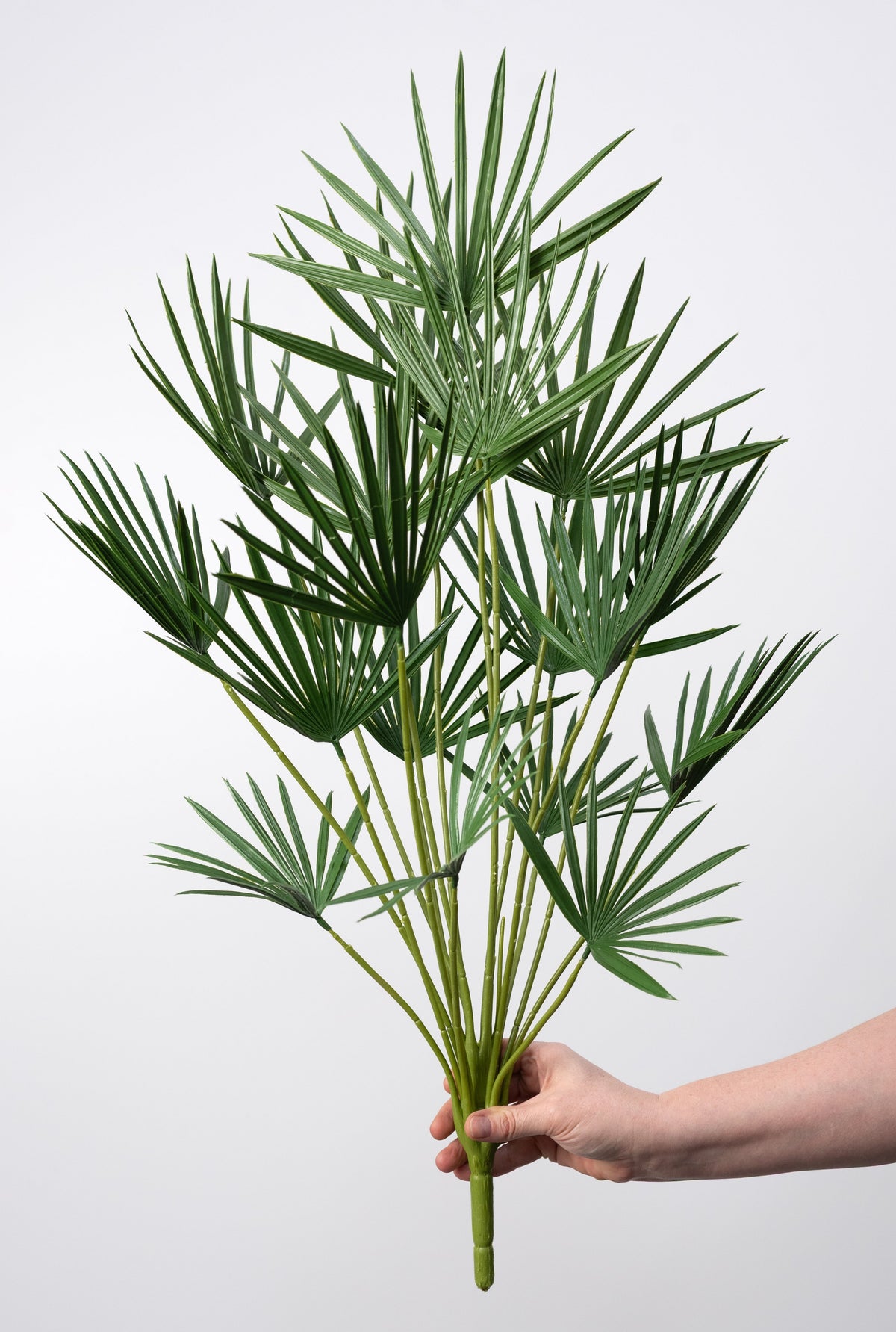 18" Plastic Fan Palm Bush (18 Stem) detail photo 3