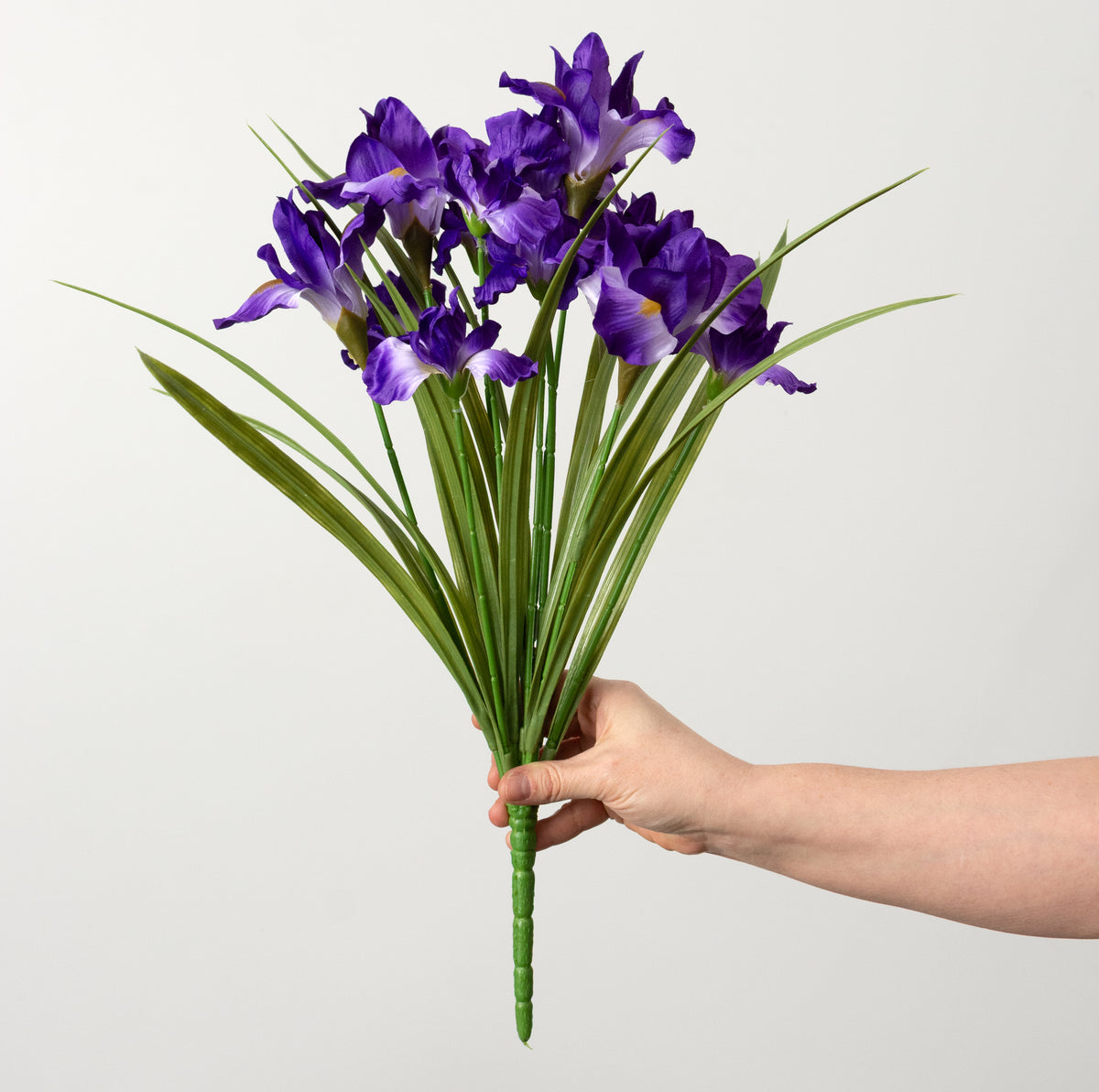 20" Artificial Iris Bush: Purple (12 Stem) detail photo 3