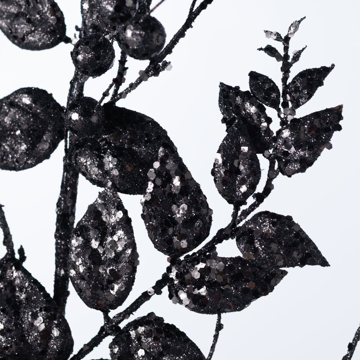 24" Glitter Leaves & Ball Spray: Black Lifestyle Photo