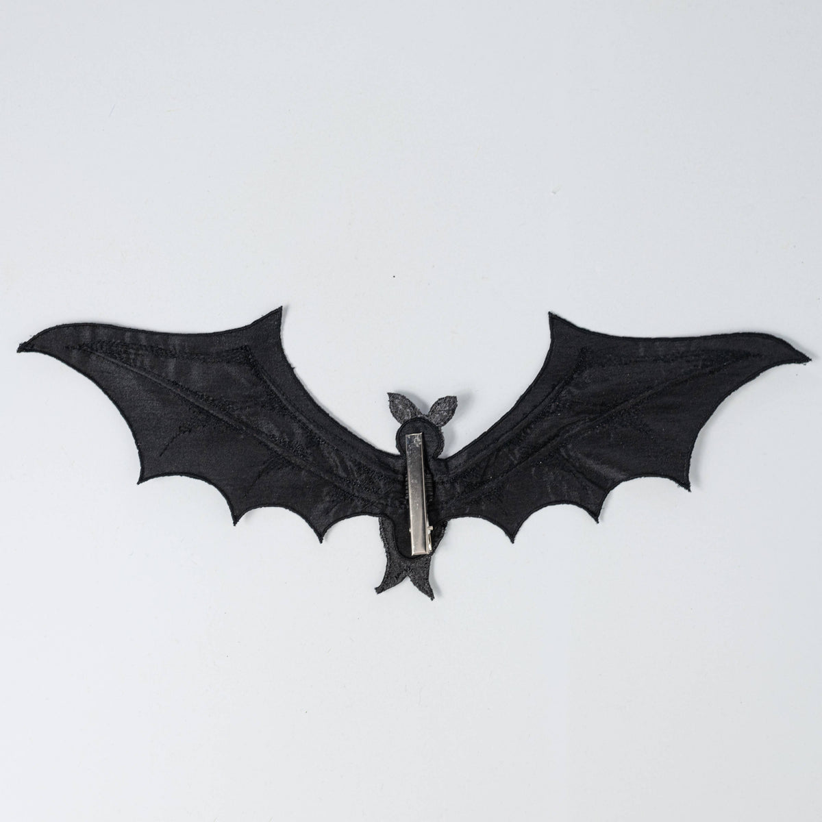 [D Stevens] 15" Dupioni Flying Bat Clip